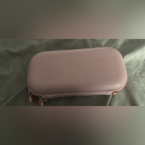 Pink Nintendo switch - Picture 5 of 5